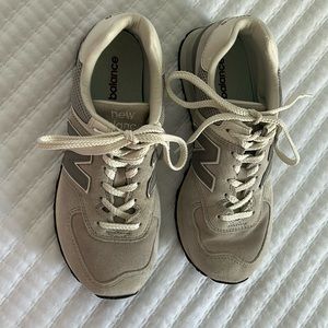 Tennis shoes, New Balance woman’s. Gray, size 7